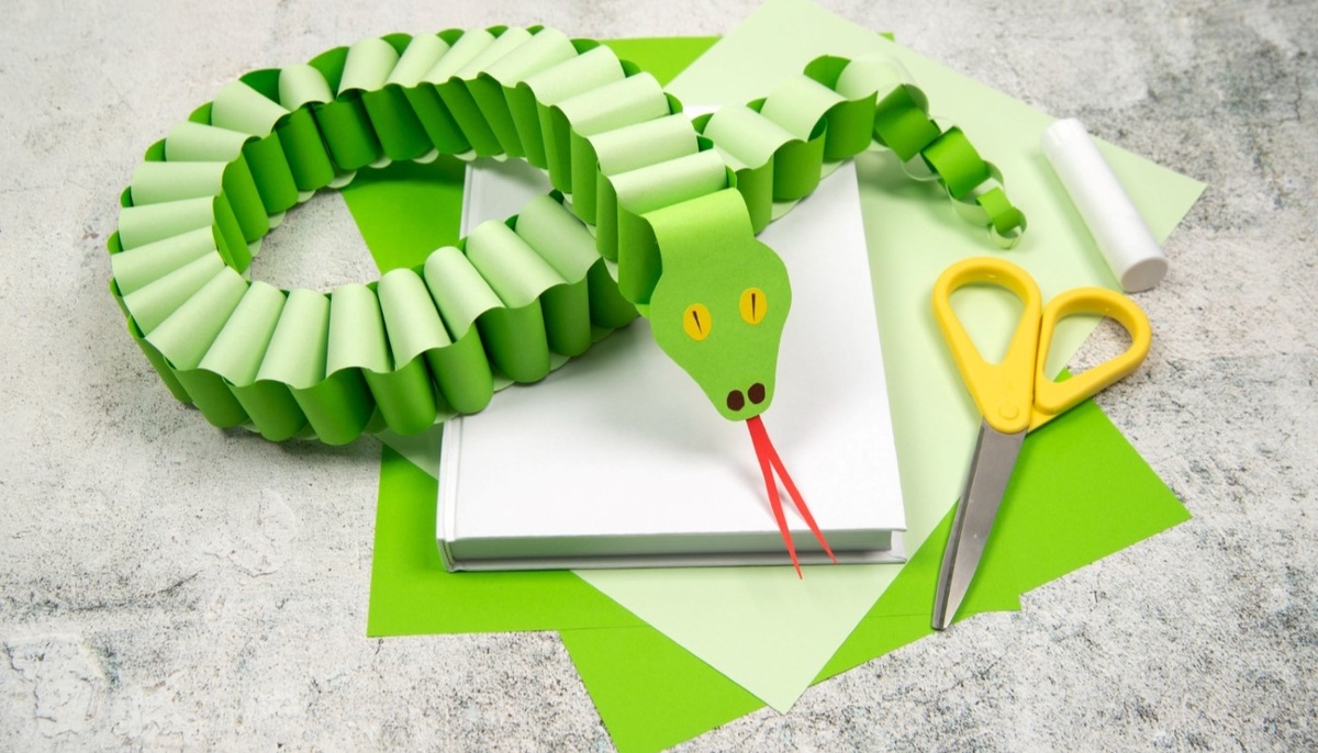    Бумажная Змея может стать талисманом на удачу