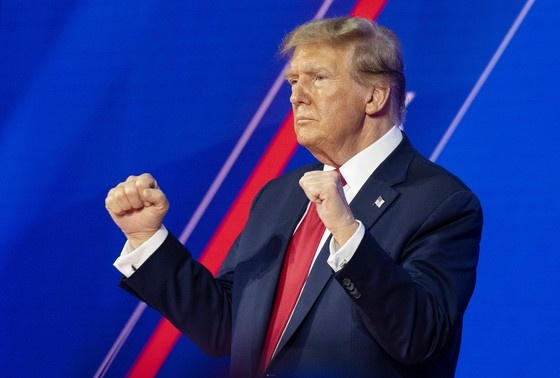    Дональд Трамп