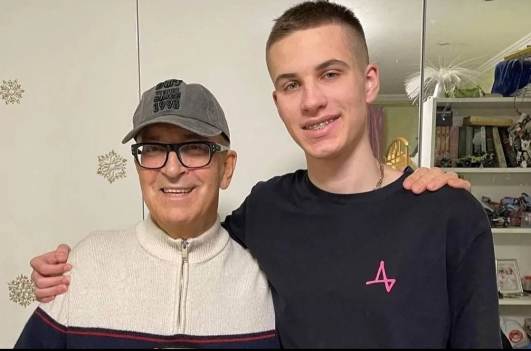 Александр Буйнов с внуком