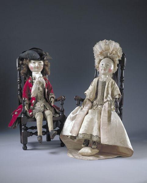 Куклы периода 1690-1710гг. Фото: Петербургский музей кукол