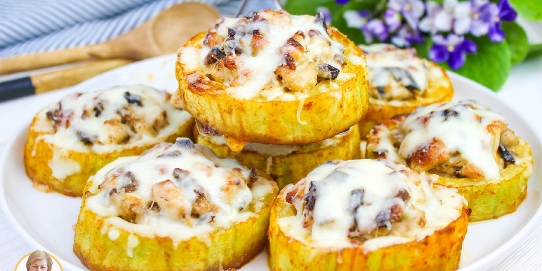 Вкуснейший ужин! Фаршированные кабачки с курицей и грибами