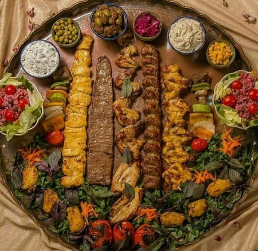 На фото закусочная тарелочка из Персии (фото из общего доступа)