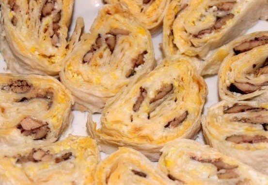 Рулет из лаваша со шпротами к Новогоднему столу!