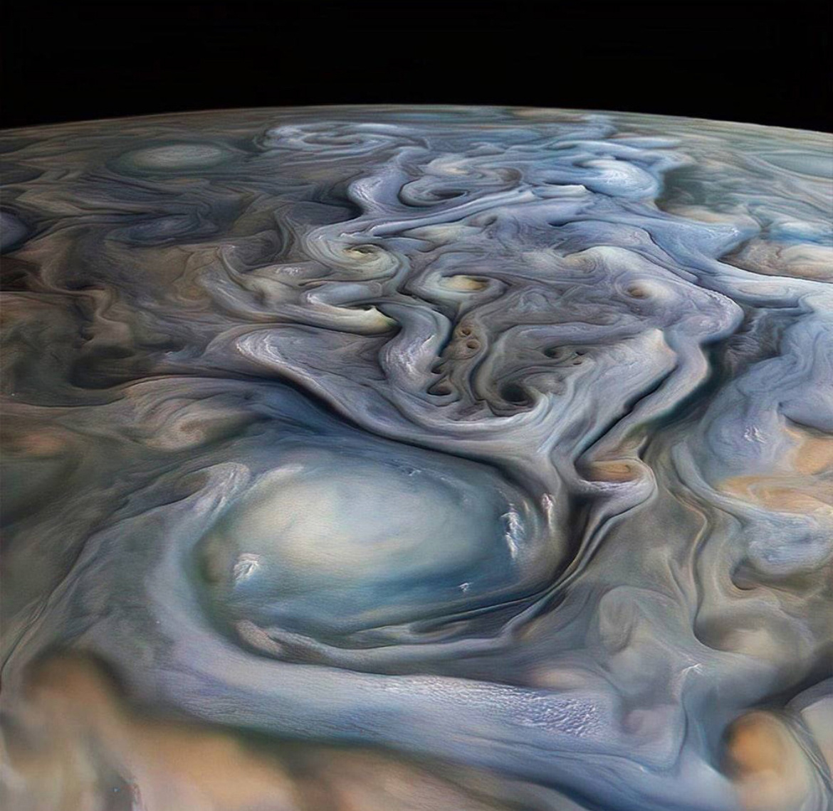 газовые облака Юпитера