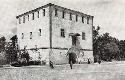 Дмитриевская башня до перестройки в 1895 году