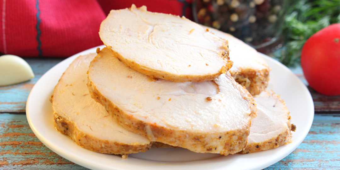 Буженина из куриной грудки в фольге