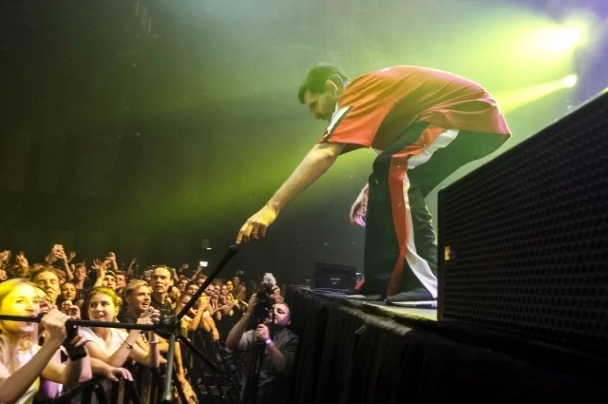    Mash: Noize MC из-за финансовых проблем готов к корпоративам для россиян