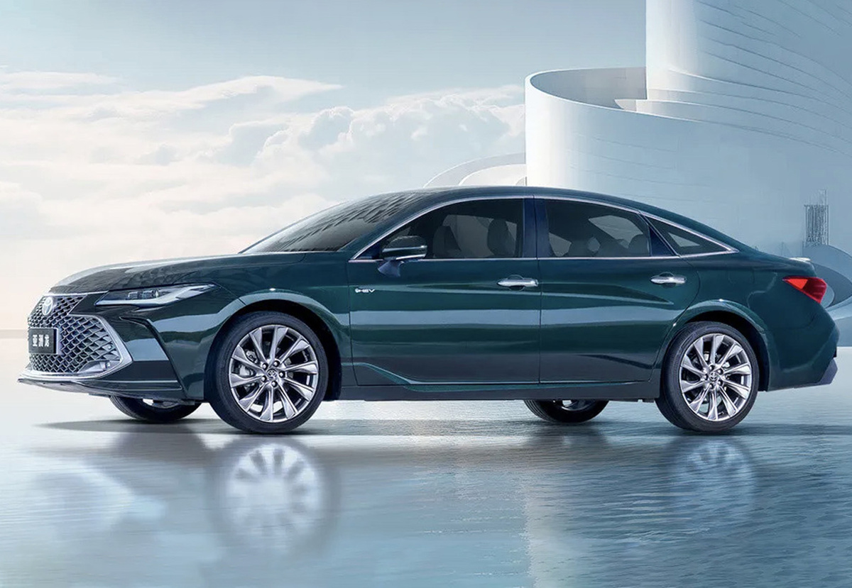 Фото: Toyota Avalon 