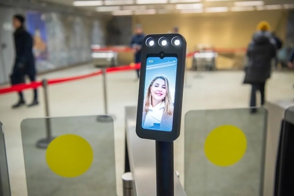    Сбер запустил оплату по биометрии в метро Екатеринбурга