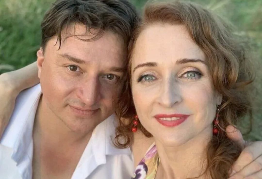 на фото Екатерина Стулова и Максим Лагашкин