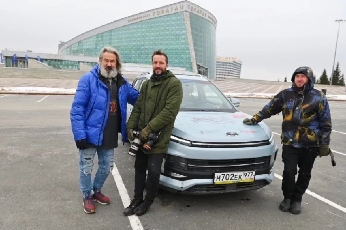    В Уфу прибыли участники автопробега, которые идут на мировой рекорд