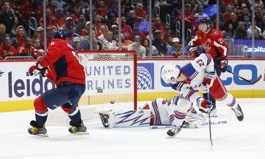    Александр Овечкин продолжает Великую погоню за рекордом Гретцки. Фото: Reuters