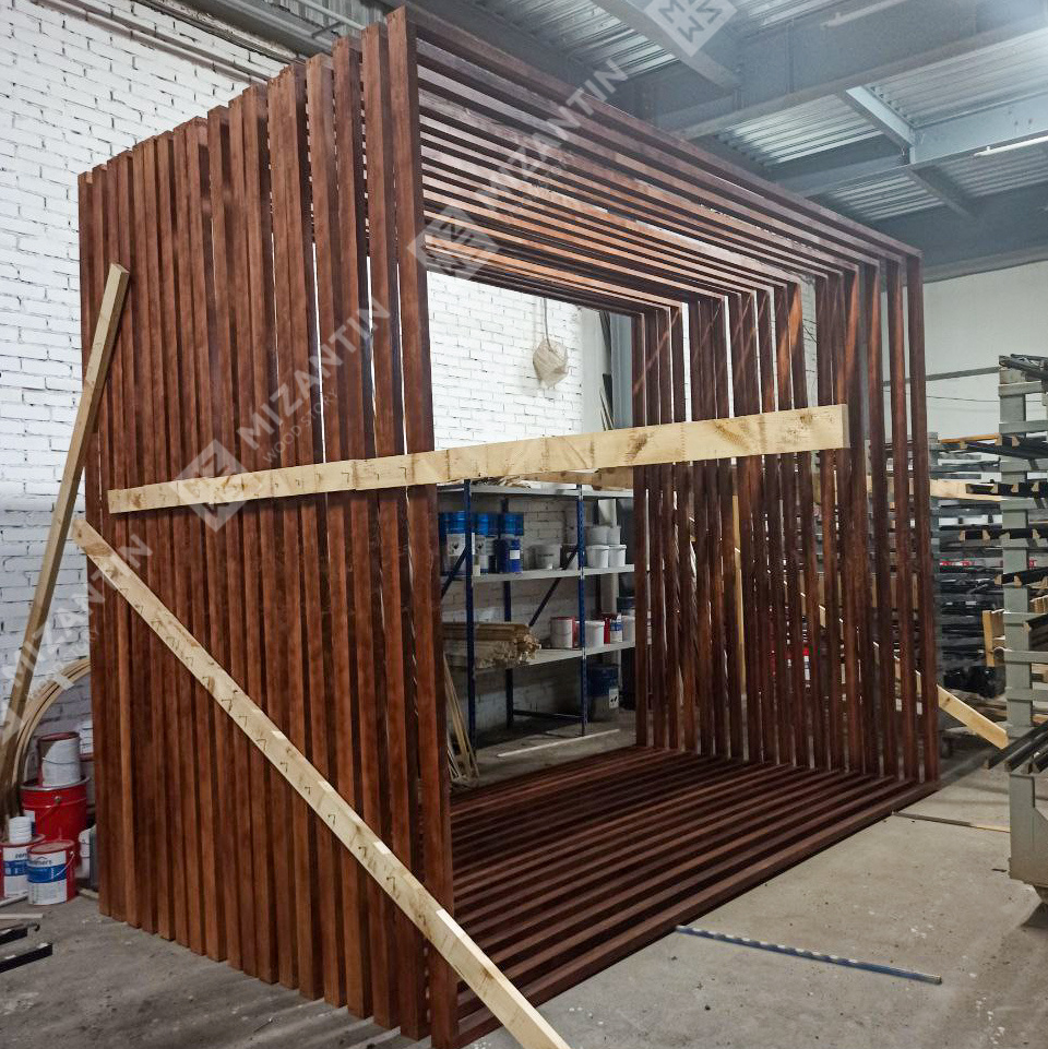 Черновые коробки для панорамных деревянных окон для остекления жилого комплекса премиум-класса