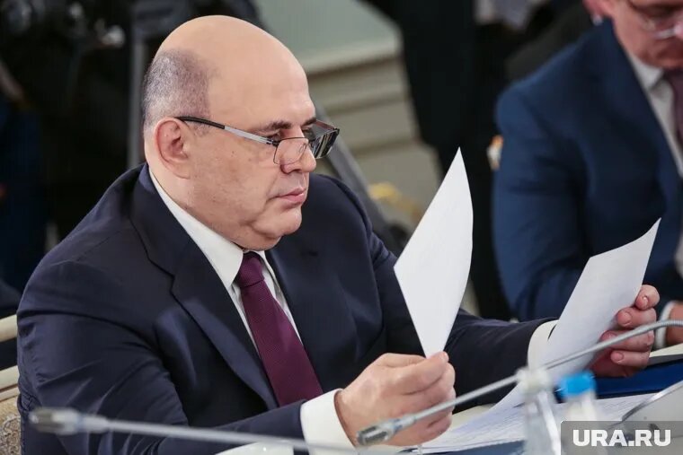 Премьер-министр Михаил Мишустин подчеркнул, что участники СВО отстаивают интересы государства, и им нужны дополнительные социальные гарантии. Фото: Роман Наумов © URA.RU