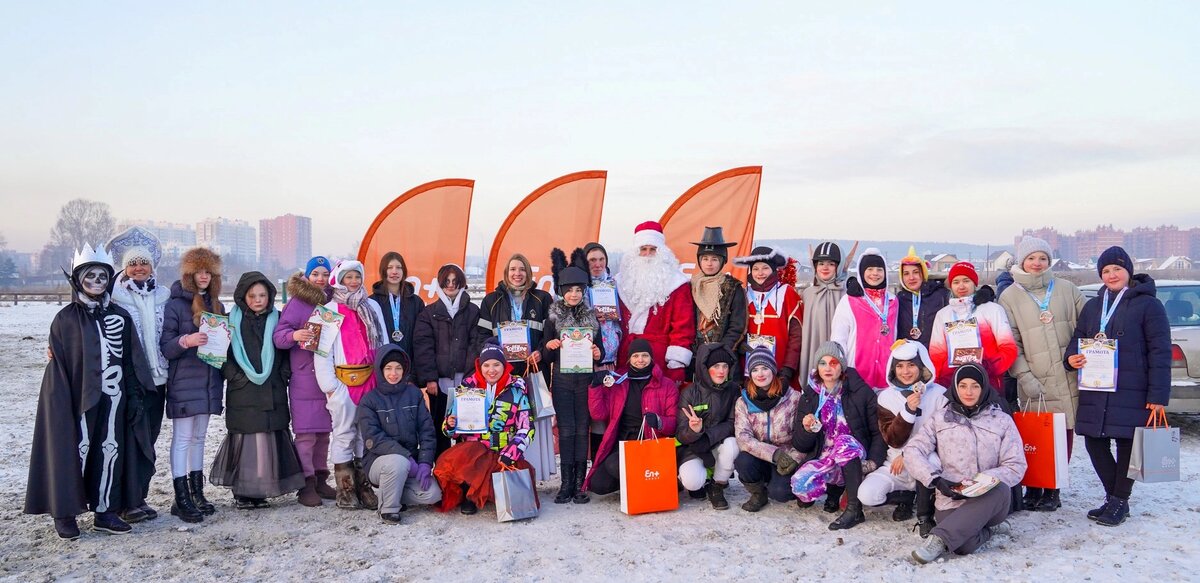 Фото со стартов Иркутского ипподрома 2023 год