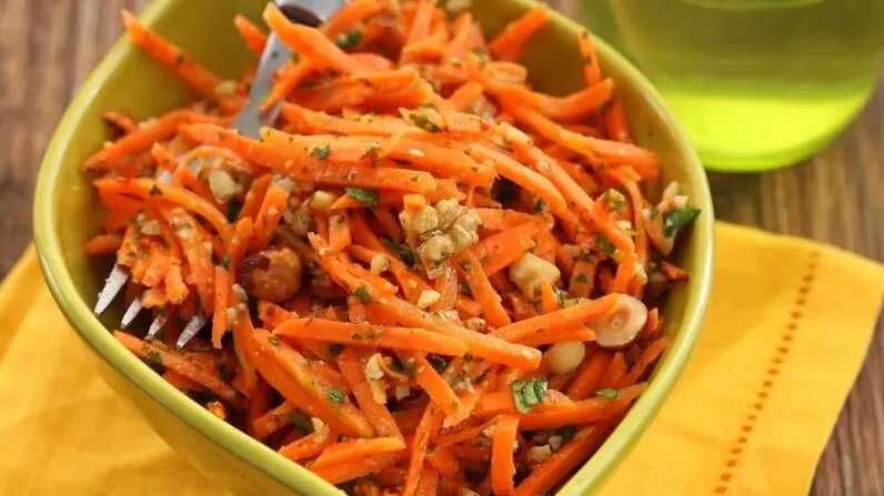 Аппетитный морковный салат по проверенному рецепту