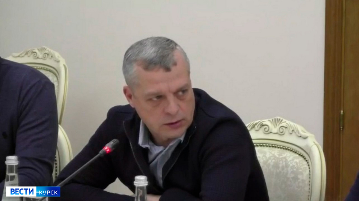    Глава Суджанского района Курской области обратился к жителям с просьбой не приезжать в район