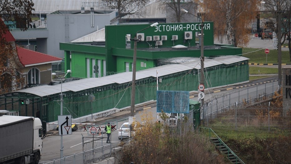    Погранпереход Нарва — Ивангород на границе Эстонии и России. Автор фото: politsei.ee