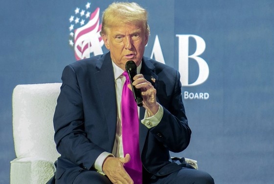    Дональд Трамп