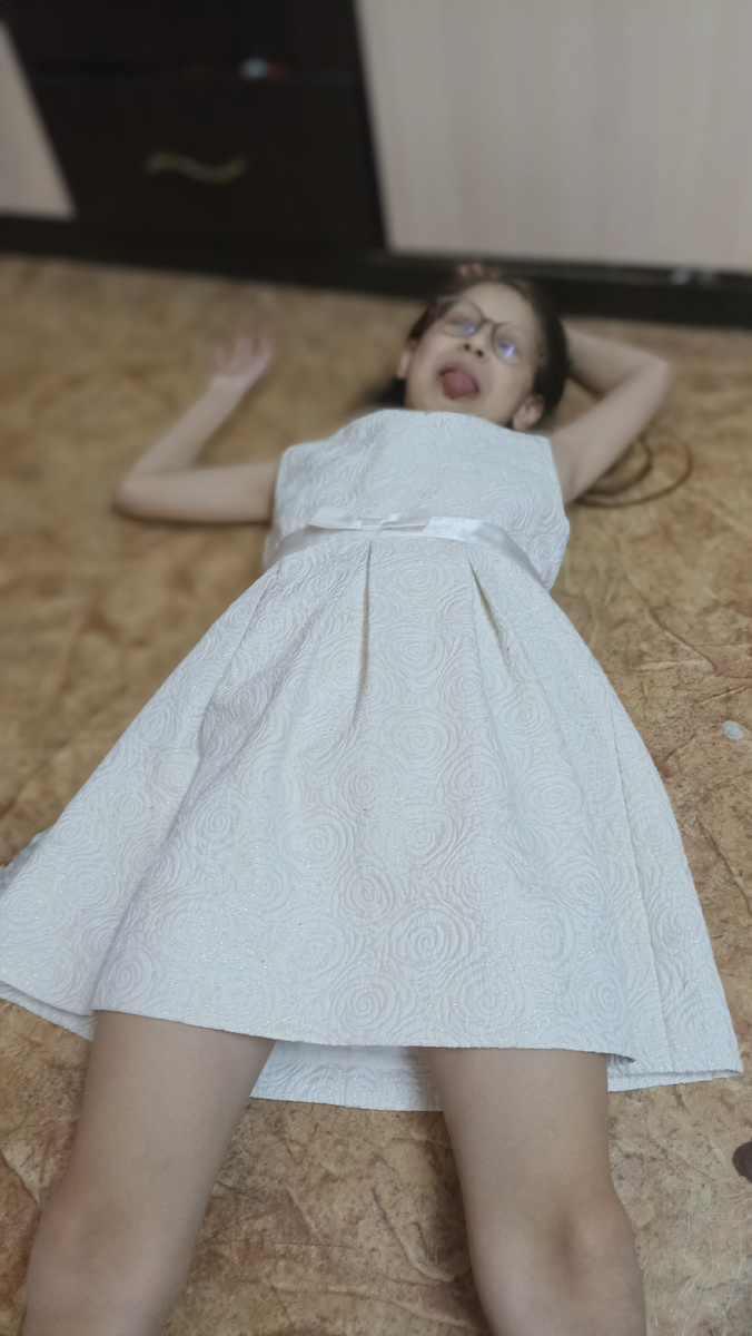 Я, как Женя, готова лечь на пол, чтобы меня никто не трогал. Но, это временно 🤭