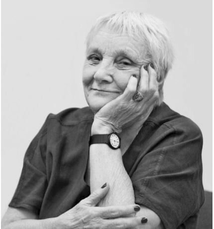 Обухова Людмила Филипповна, доктор психологических наук, профессор МГУ и МГППУ, крупный специалист в области психологии развития. Учебник Людмилы Филипповны является базой и основой для изучения детской психологии в нашей стране. И я по нему тоже училась :)