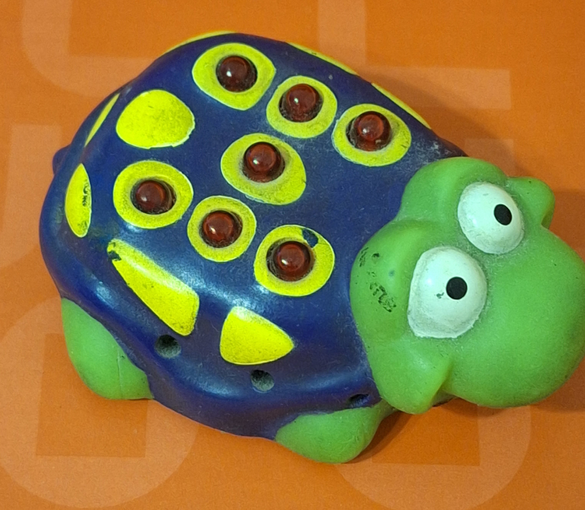 Одна из пераых черепашек.