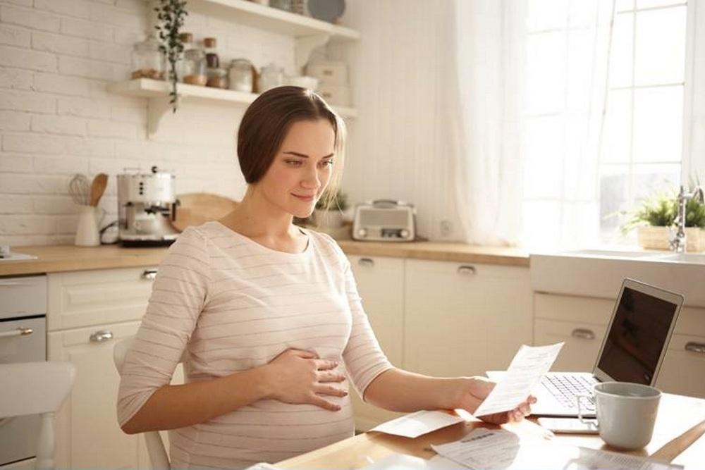 Родовой сертификат для беременных женщин в России: 12 тысяч рублей на медицинские услуги