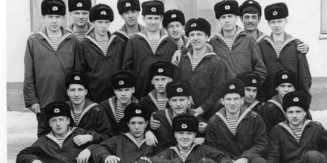 Учебки Русского острова...