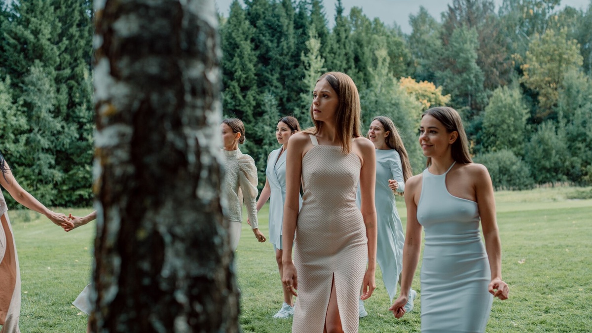 Кадр из сериала «Два холма», 2022 год, режиссеры Дмитрий Грибанов, Аскар Бисембин