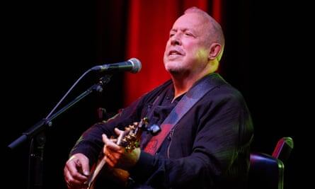 Тот старый рефлекс… Андрей Макаревич выступает в Париже в феврале. Фотография: Олег Никишин/Getty ImagesПросмотреть изображение в полноэкранном режиме