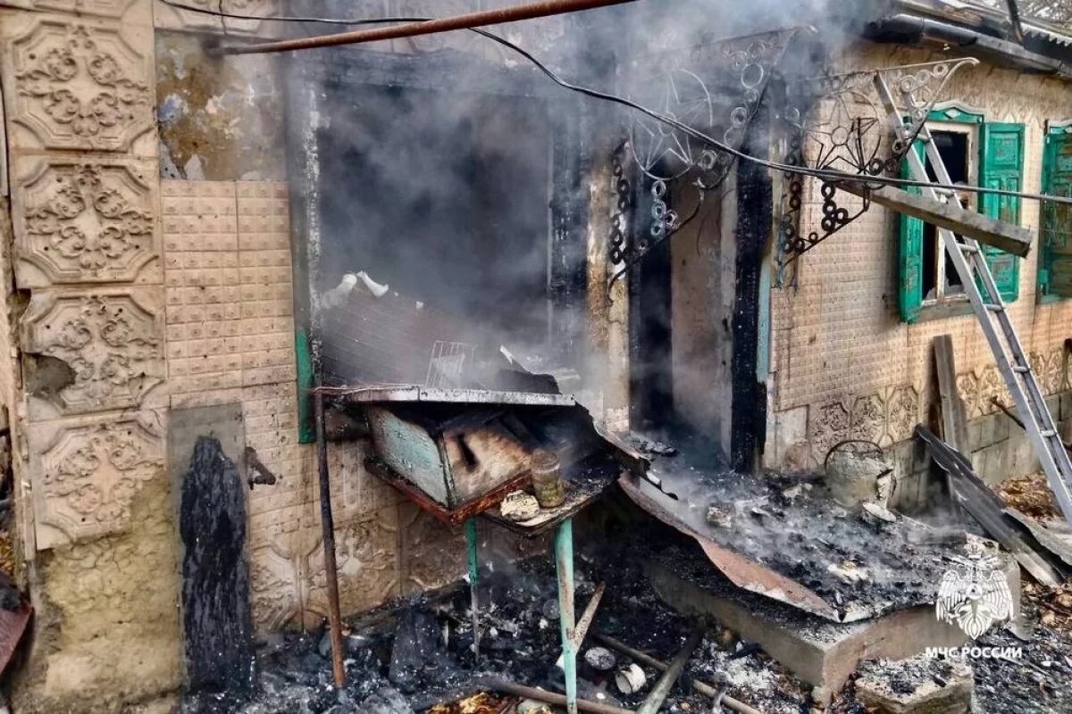    Пенсионер погиб в пожаре на Ставрополье, причиной могла быть сигарета