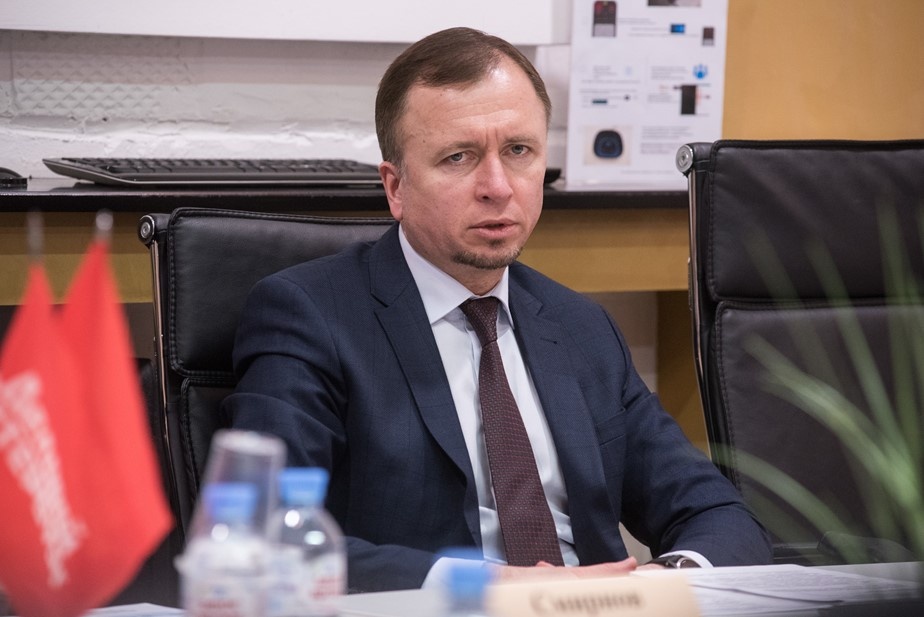    Советник губернатора Петербурга, экс-председатель городского Комздрава Дмитрий Лисовец. Автор фото: Евгений Егоров / "Деловой Петербург"