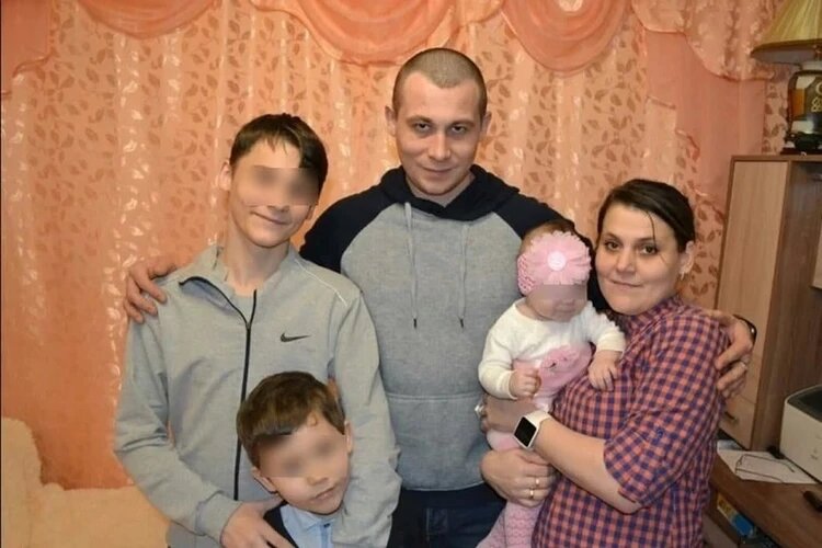 Семья казалась крепкой и счастливой, но только в обществе. Фото: соцсети