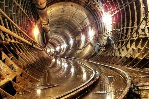 Есть ли в Москве метро-2?