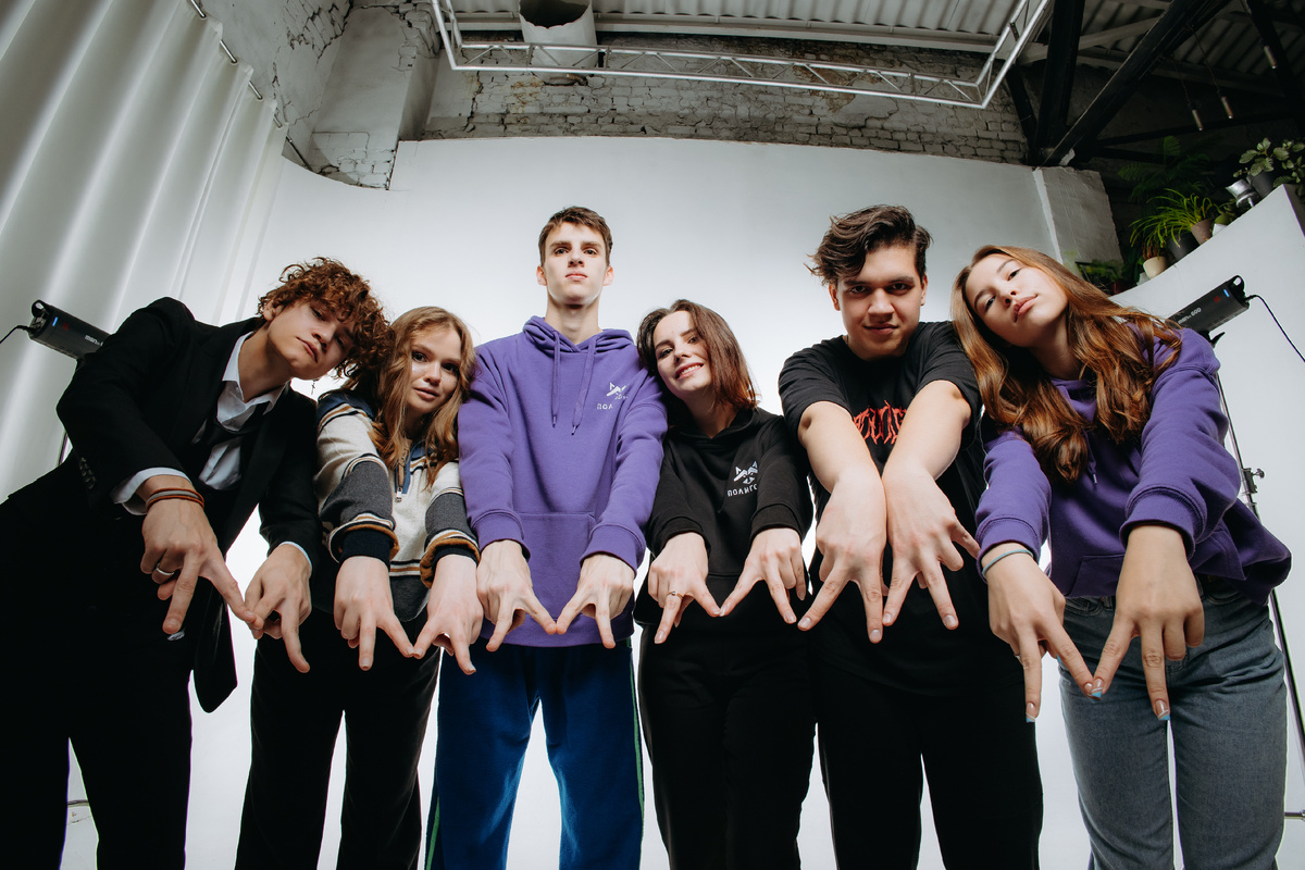 Любим дарить эмоции