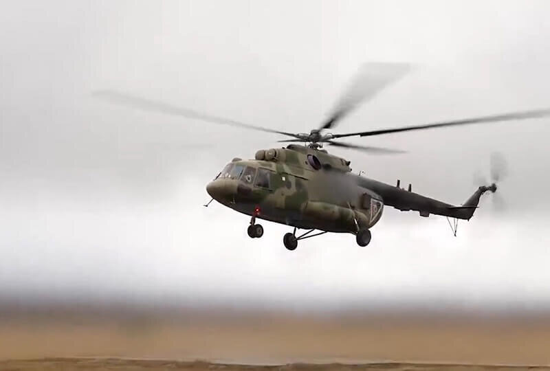    Военный вертолет РФ