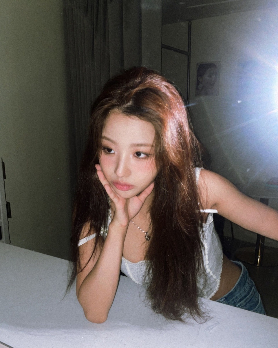    Хлоя Янг из BADVILLAINСоцсети