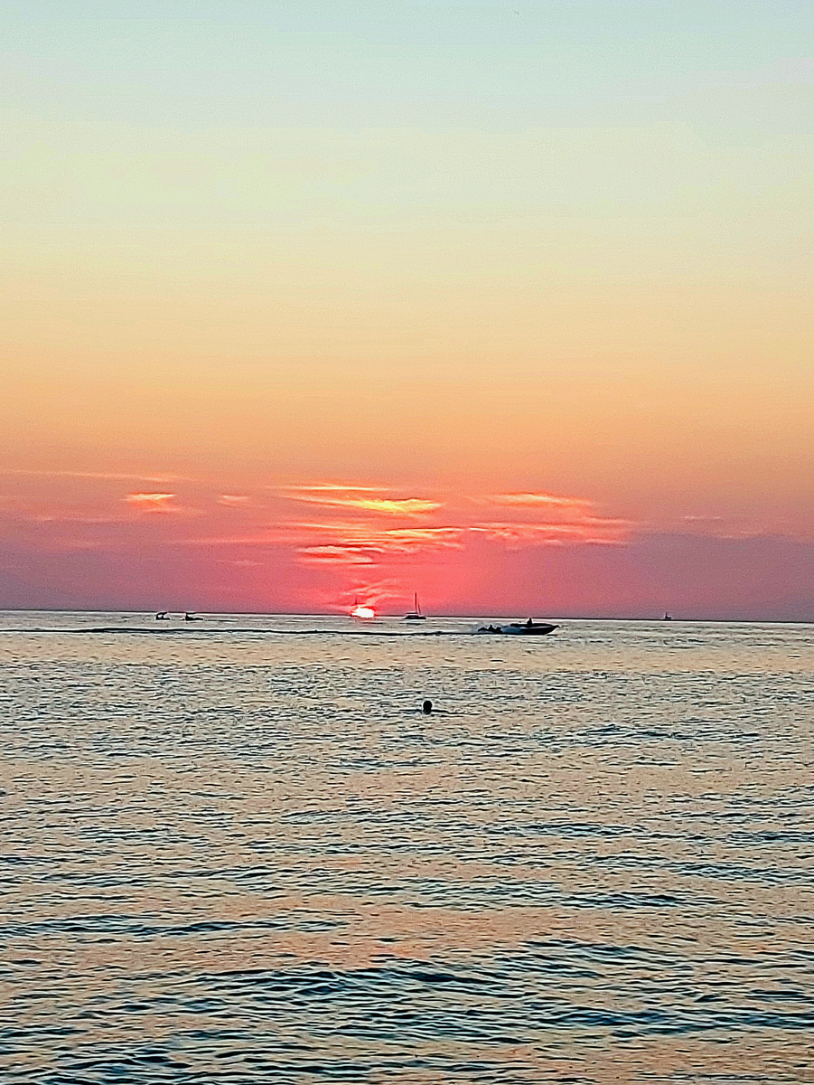 Море. Закат.