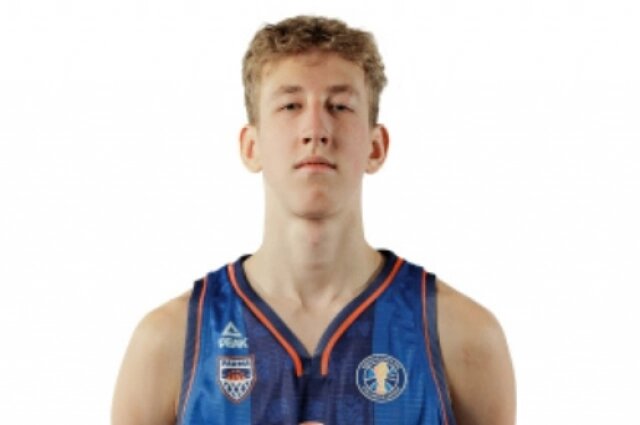    Баскетболист Лев Свинин. Фото: БК "Парма"