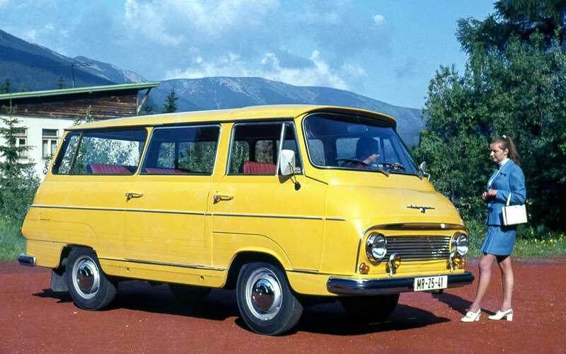    Skoda 1203 – самый компактный автомобиль среди аналогов: длина – 4520 мм, колесная база – всего 2320 мм. Снаряженная масса – лишь 1120 кг. Но Skoda – автомобиль восьмиместный. По нынешней классификации – минивэн.