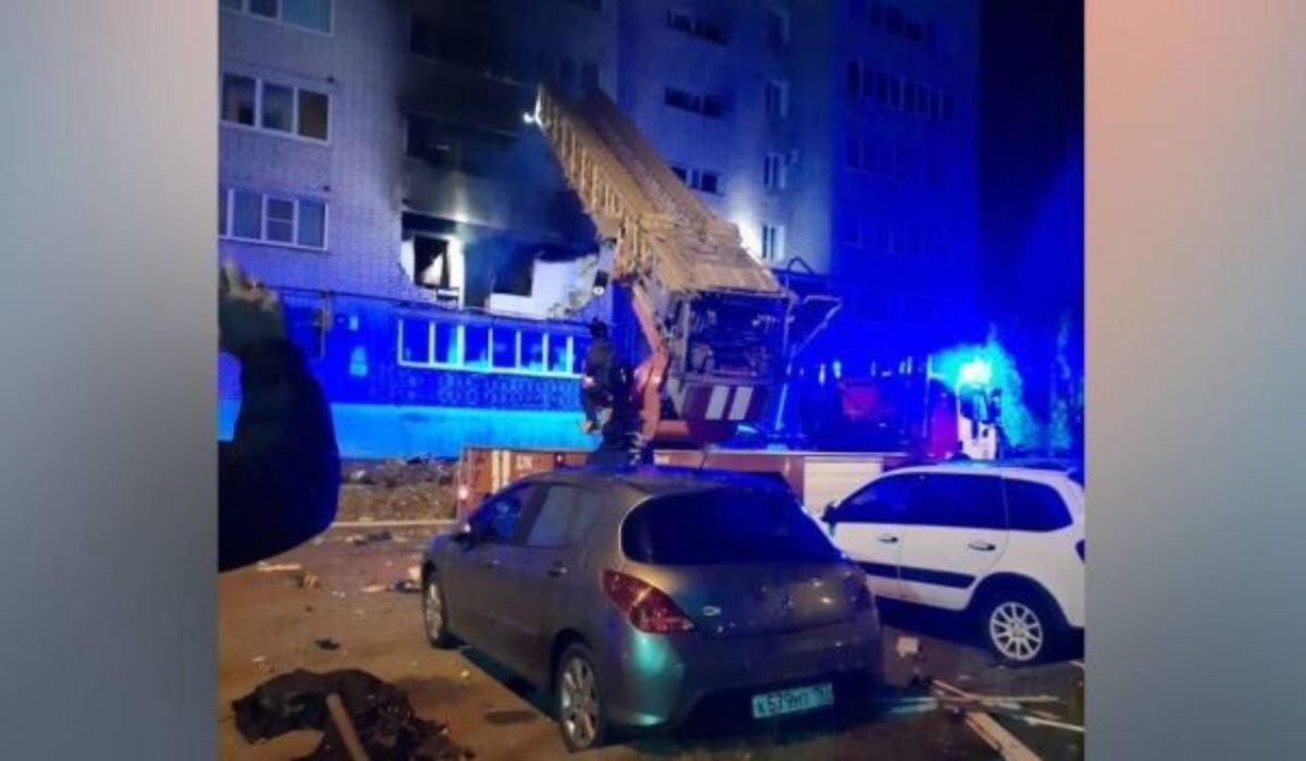     Дом после взрыва. Источник: vestivrn.ru Автор фото: Екатерина Казакова