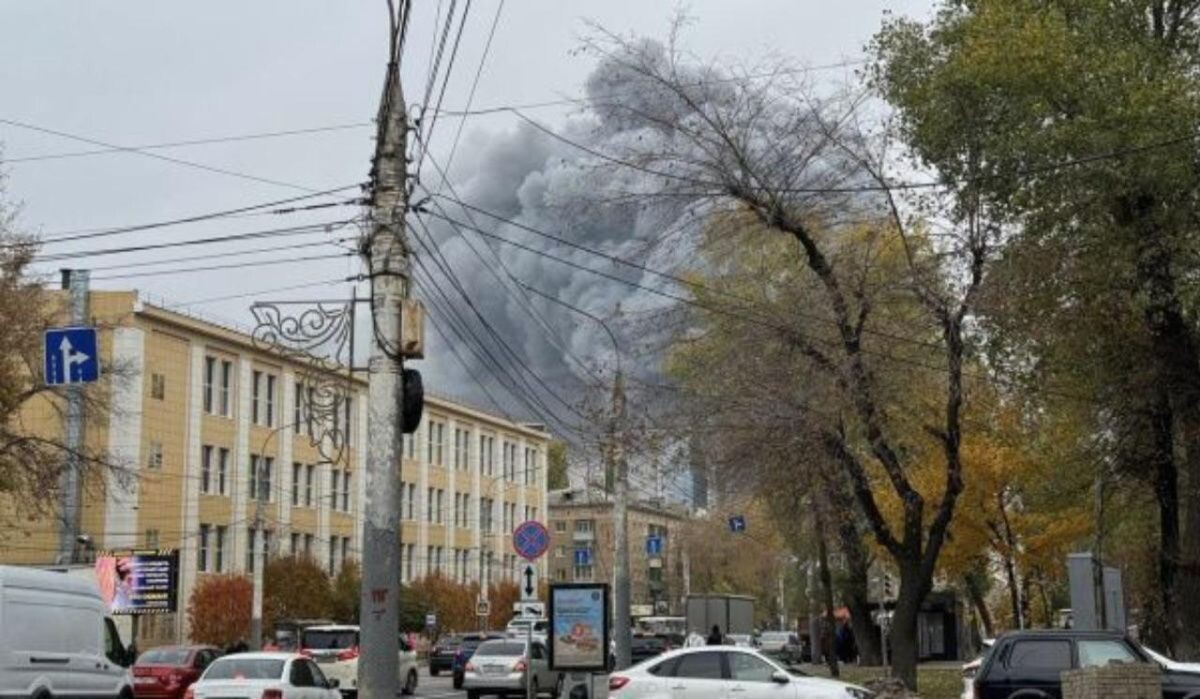     Пожар в Воронеже. Источник: vestivrn.ru Автор фото: Юлия Багрова