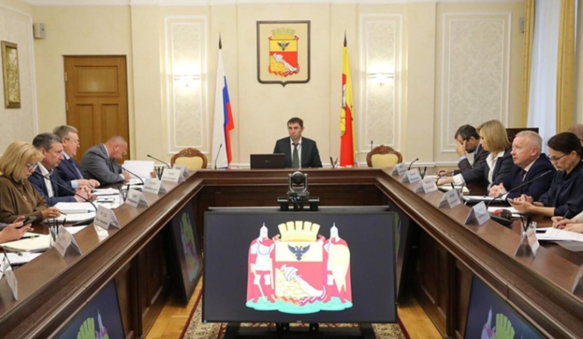     Совещание. Источник: tv-gubernia.ru Автор фото: Пресс-служба мэрии