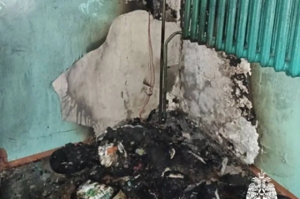    Жильцов дома эвакуировали после поджога детской коляски в Иркутской области