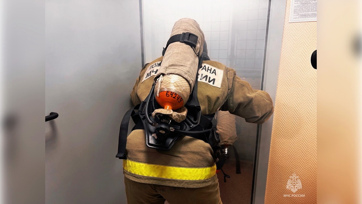    Пожарные Лангепаса будут отрабатывать навыки в теплодымокамере