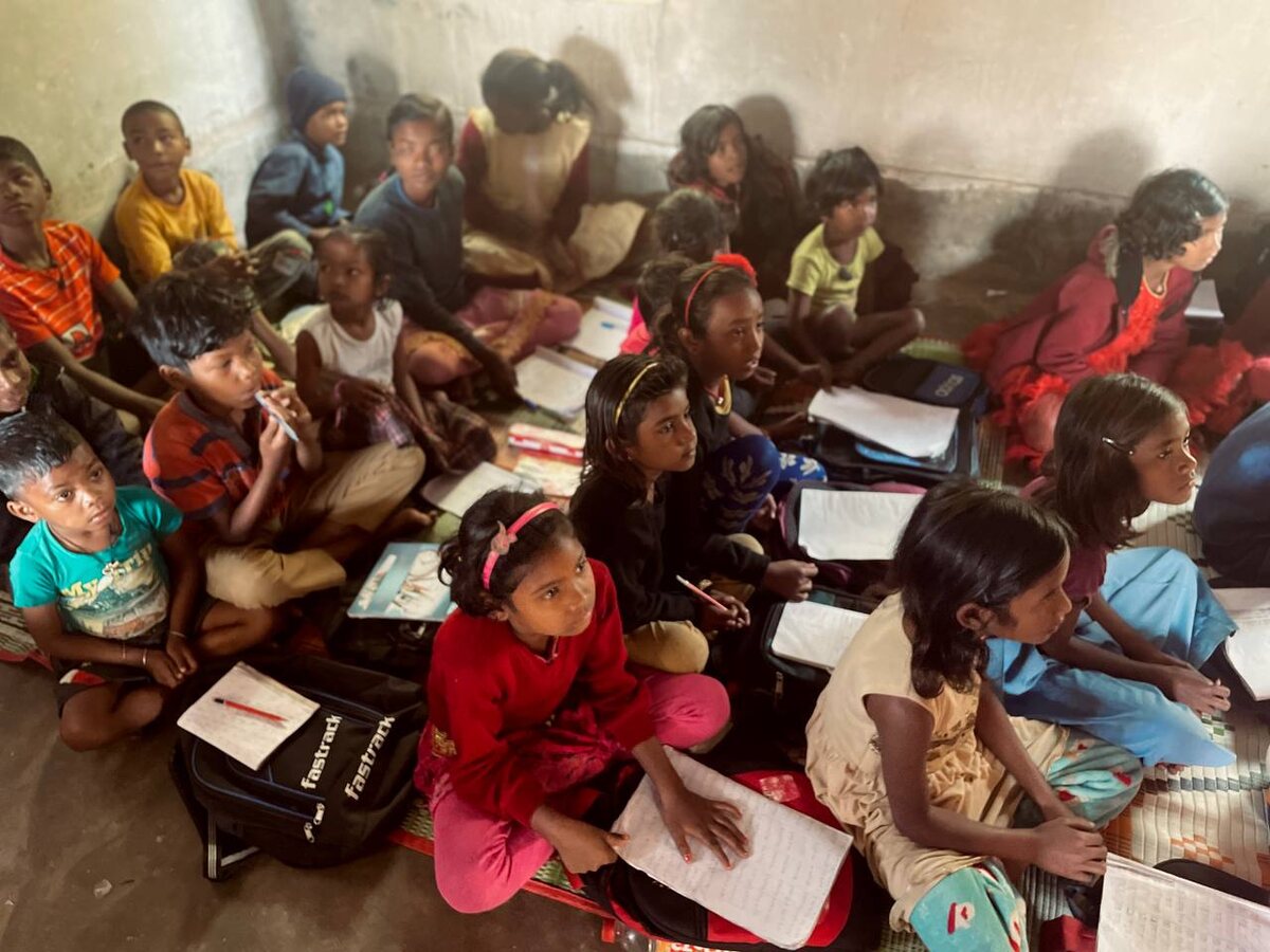 Бесплатные начальные школы для детей из малоимущих семей, Ананда Нагар, Индия