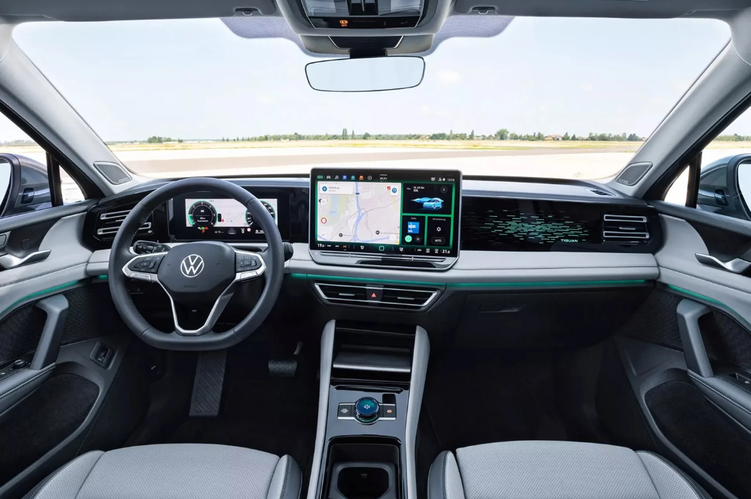 Интерьер Volkswagen Tiguan 2024. Источник фото autodoc.ru