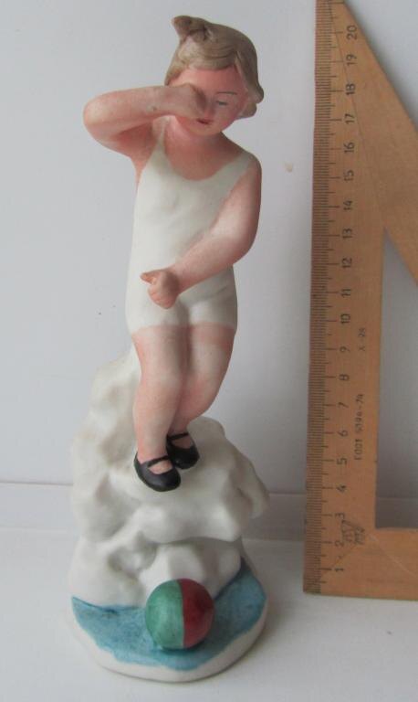 "Наша Таня громко плачет", бисквит, 1940 год. Артель "Керамик"