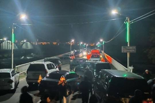    Абхазию охватили массовые беспорядки из-за утверждения инвестиционного соглашения с Россией