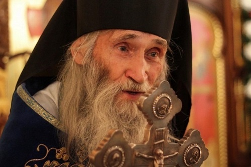 Ныне живущий старец Илий (Ноздрин), духовник патриарха Кирилла, Оптинский старец. Ранее подвизался на Афоне, в Пантелеймонове монастыре